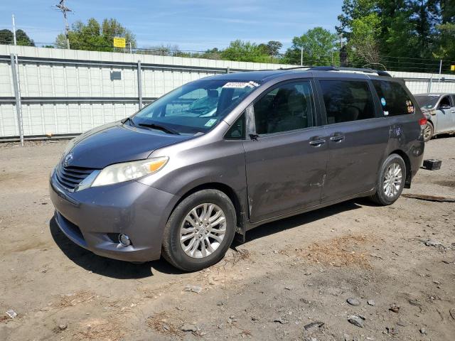 2011 Toyota Sienna XLE