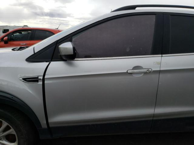 1FMCU9GD9JUB60740 Ford ESCAPE SE