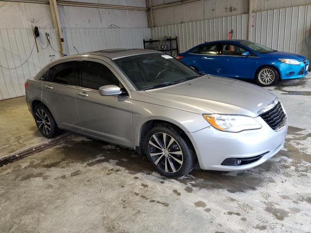 Vin: 1c3ccbbg0dn747086, lot: 45720463, chrysler 200 touring 20134