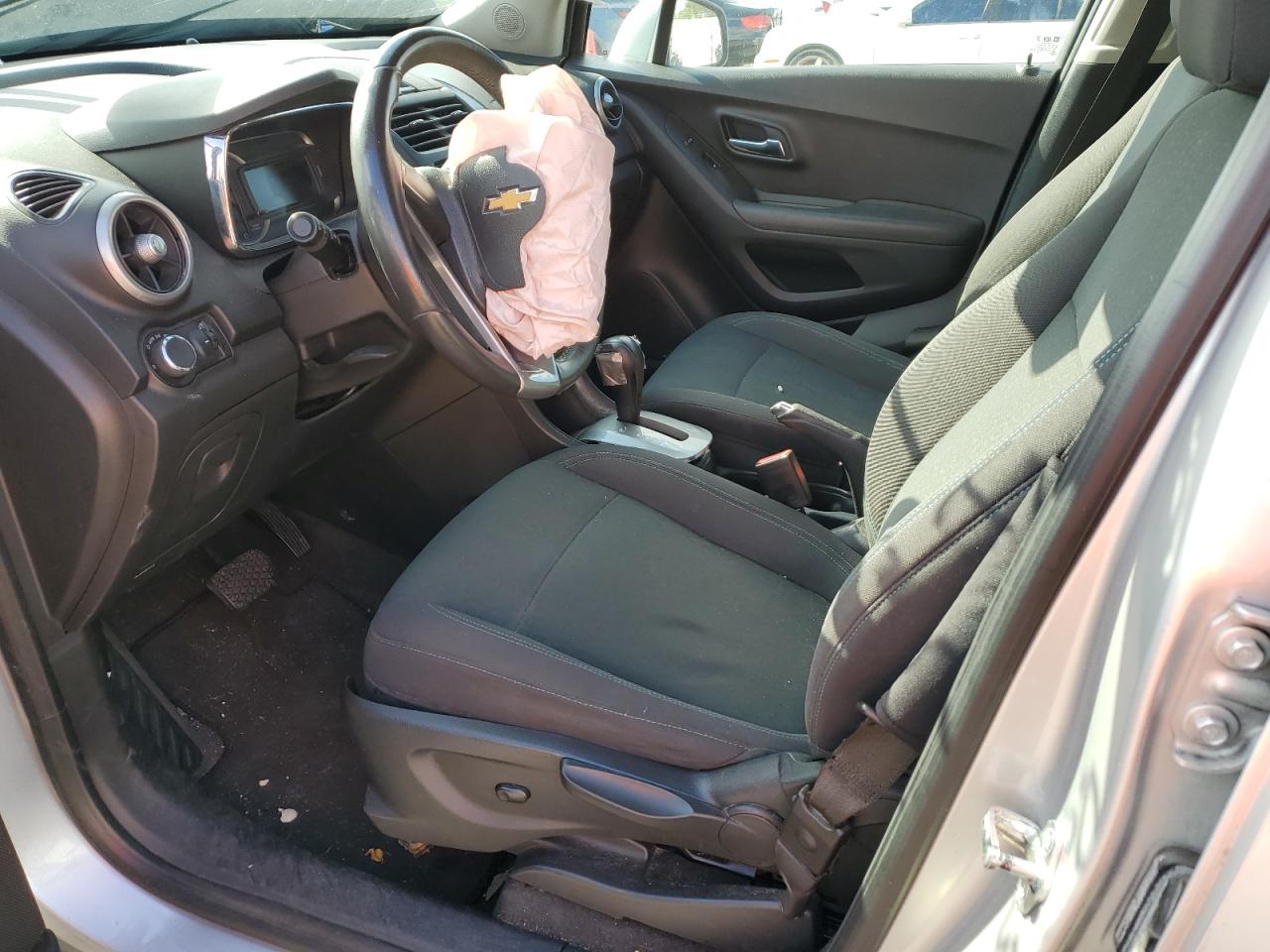 KL7CJNSB6GB530930 CHEVROLET TRAX 2016