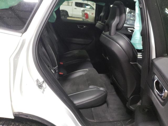 2018 VOLVO XC60 T5 R- - LYV102RM4JB117400