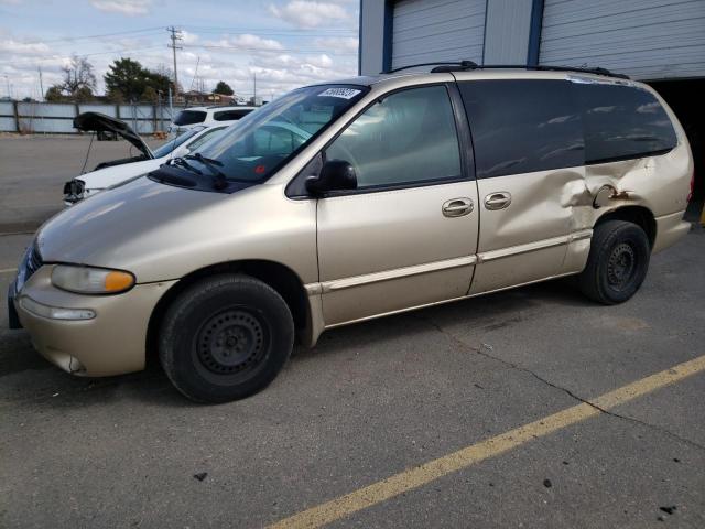 2000 Chrysler Town & Country LX