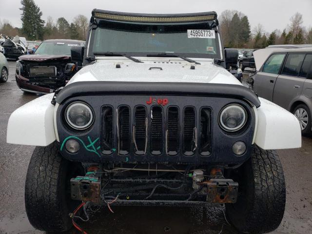 1C4BJWEG4EL285063 Jeep Wrangler Unlimited Sahara