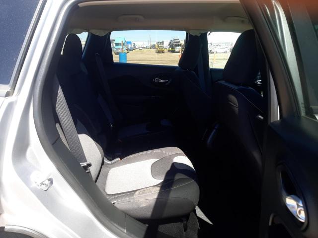 1C4PJLAB6HW523643 Jeep Cherokee Sport