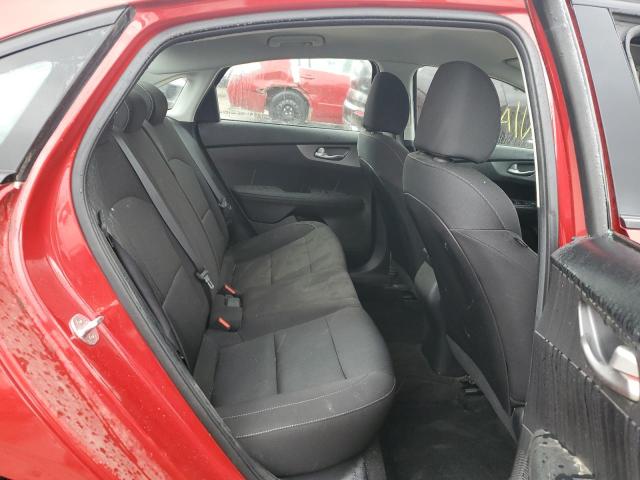 3KPF24AD8KE114609 KIA FORTE FE