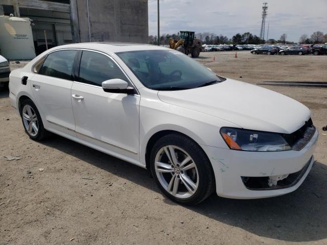 2015 VOLKSWAGEN PASSAT SEL - 1VWCV7A31FC061863