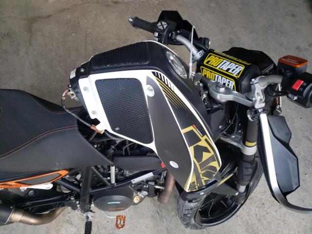 2017 KTM 690 DUKE - VBKLDV408HM798923