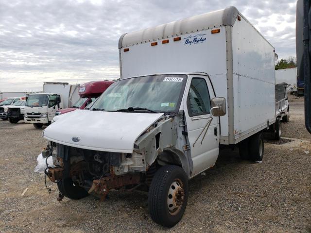 2000 Ford Econoline Cargo Van 