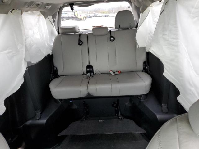 5TDYZ3DCXHS824126 Toyota SIENNA XLE