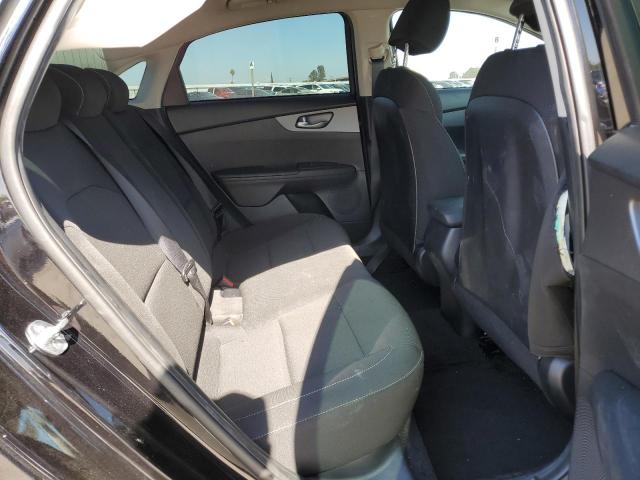 3KPF24AD5ME330033 KIA FORTE FE
