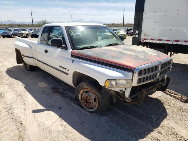 1B7MC33W2XJ650396 Dodge RAM 3500