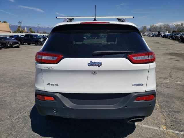 1C4PJMCX0JD523055 Jeep Cherokee Latitude