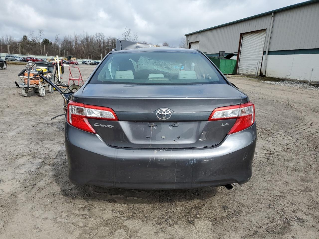 2014 Toyota Camry - Image 6