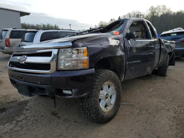 Salvage Trucks for parts for sale at auction: 2008 Chevrolet Silverado K1500