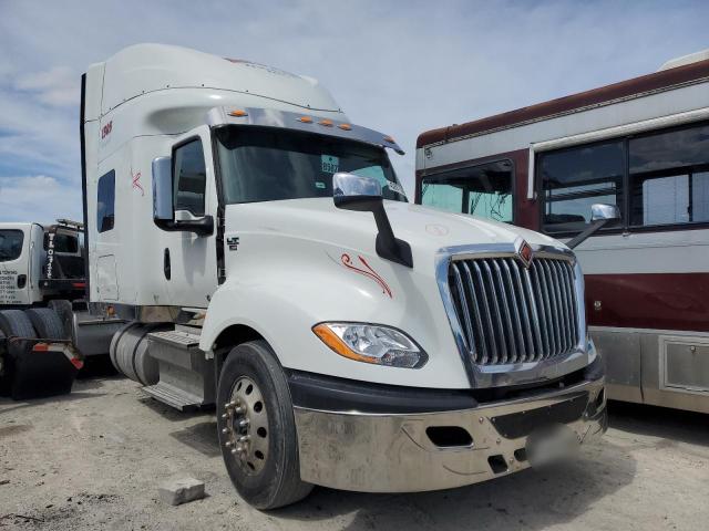 Salvage cars for sale from Copart Fort Pierce, FL: 2020 International LT625