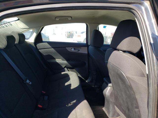 3KPF24AD7KE040938 KIA FORTE FE