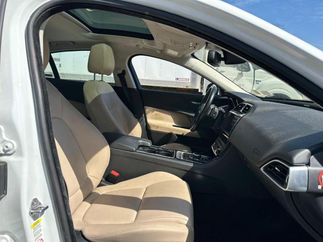 2017 JAGUAR XE - SAJAR4BG9HA951753