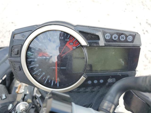 2011 SUZUKI GSX750 - JS1GR7MAXB2104352