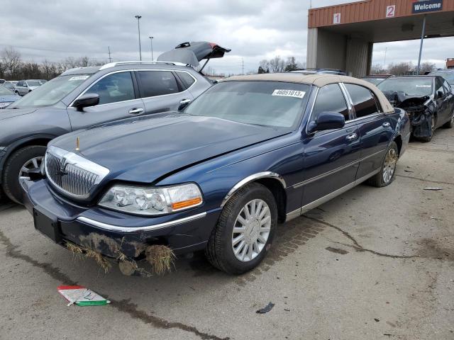 2003 Lincoln Town Car Signature