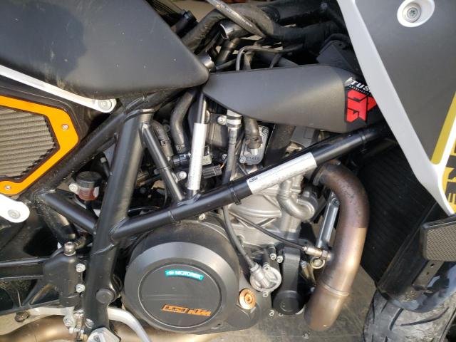2017 KTM 690 DUKE - VBKLDV408HM798923
