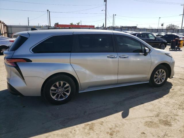 5TDYRKEC8MS018367 Toyota SIENNA XLE