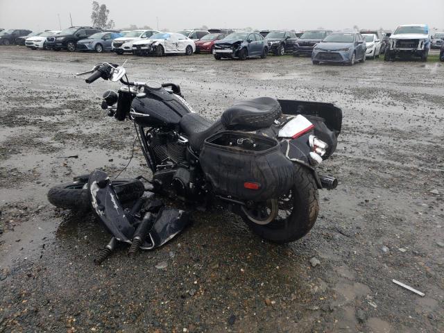 2019 HARLEY-DAVIDSON FLHC 1HD1YAJ2XKB067407