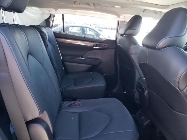 5TDFZRBH8LS004063 Toyota Highlander Platinum