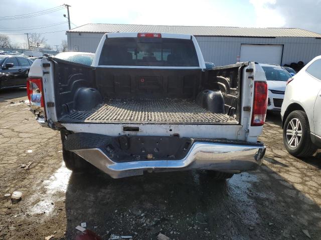 1C6RR6TT1KS647933 2019 Ram 1500 Classic Slt