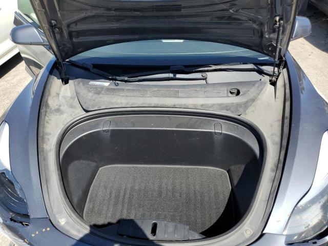 5YJ3E1EA8JF046040 Tesla MODEL 3