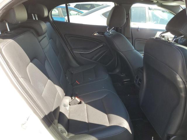 2018 MERCEDES-BENZ GLA 250 - WDCTG4EB8JJ493541