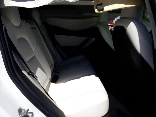 5YJ3E1EB5KF513182 Tesla MODEL 3