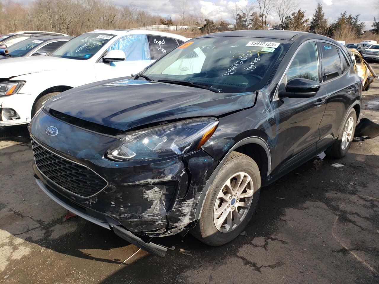 2020 FORD ESCAPE SE  (VIN: 1FMCU9G60LUC37676)