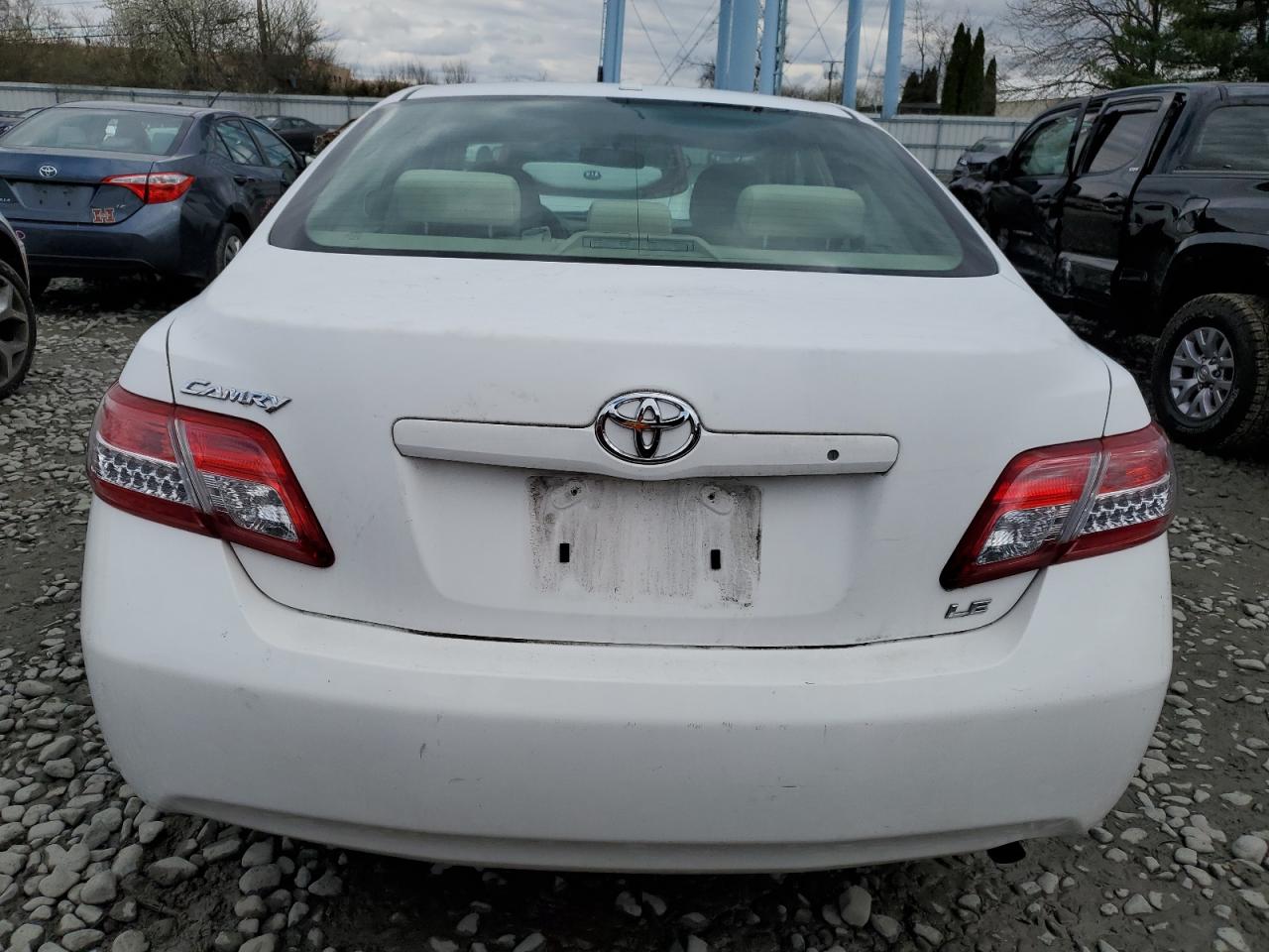 4T4BF3EK2BR178105 2011 Toyota Camry Base