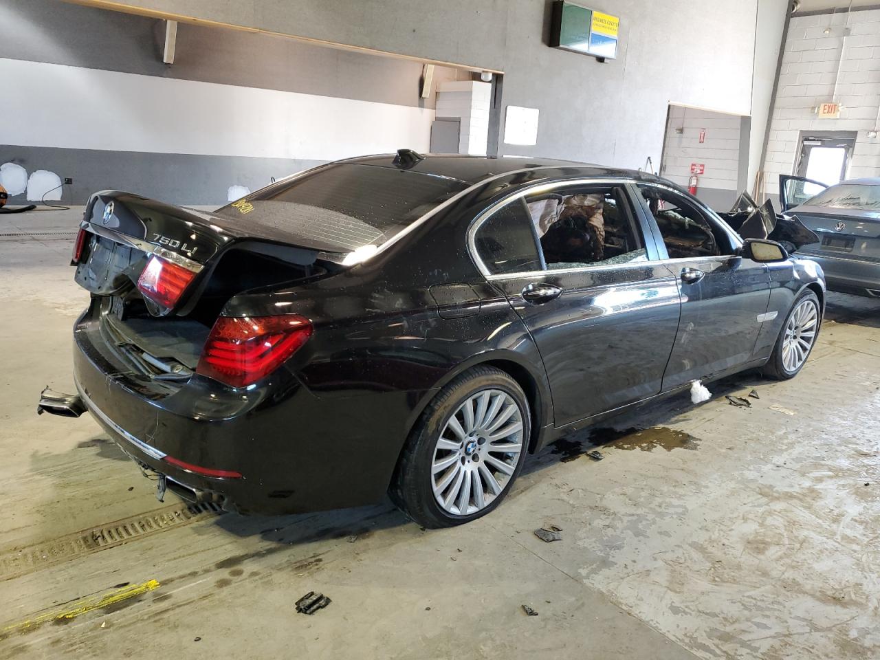 VIN WBAYF8C52ED652848 2014 BMW 7 SERIES no.3