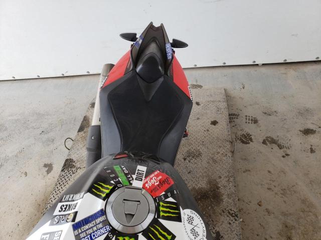 2019 APRILIA RSV ZD4KEUA05KS000152