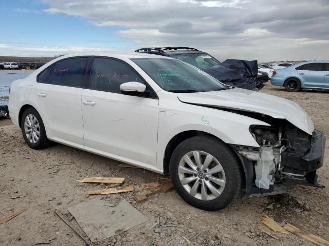 2015 VOLKSWAGEN PASSAT S - 1VWAS7A36FC006857