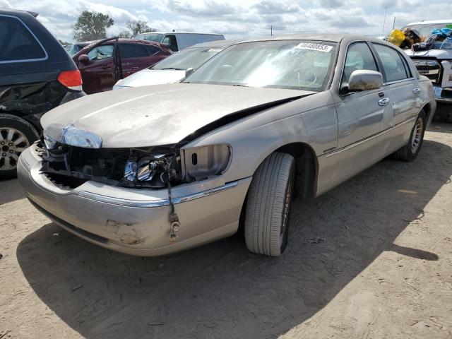 2001 Lincoln Town Car Executive