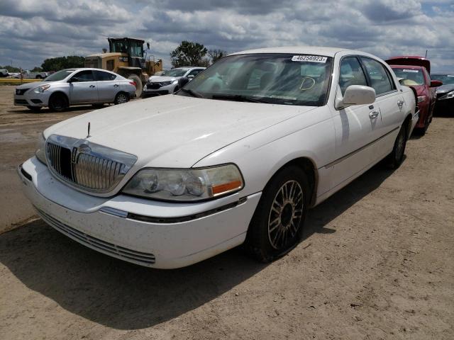 2009 Lincoln Town Car Signature Limited