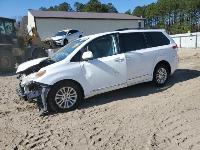 2012 Toyota Sienna XLE