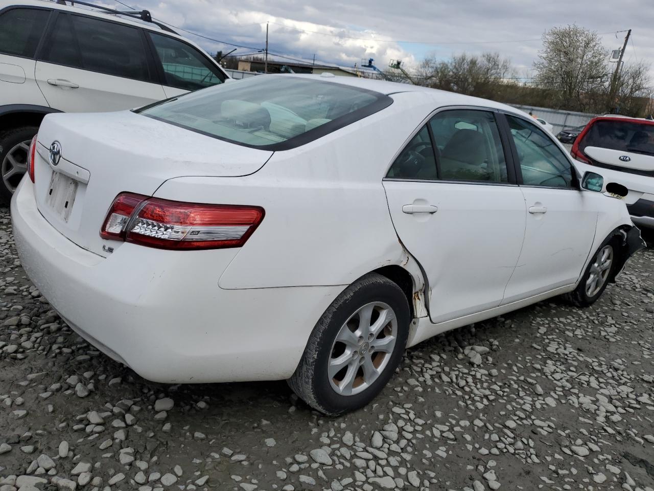 4T4BF3EK2BR178105 2011 Toyota Camry Base