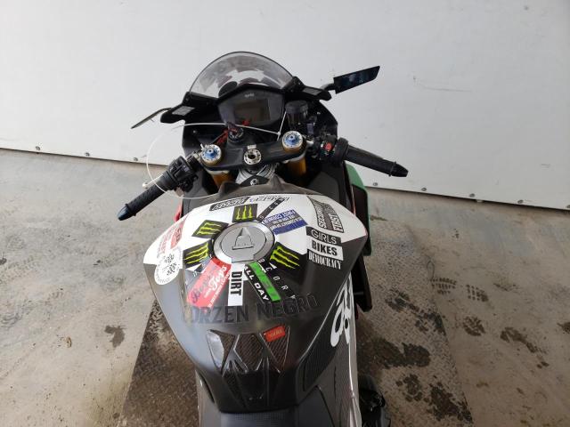 2019 APRILIA RSV ZD4KEUA05KS000152