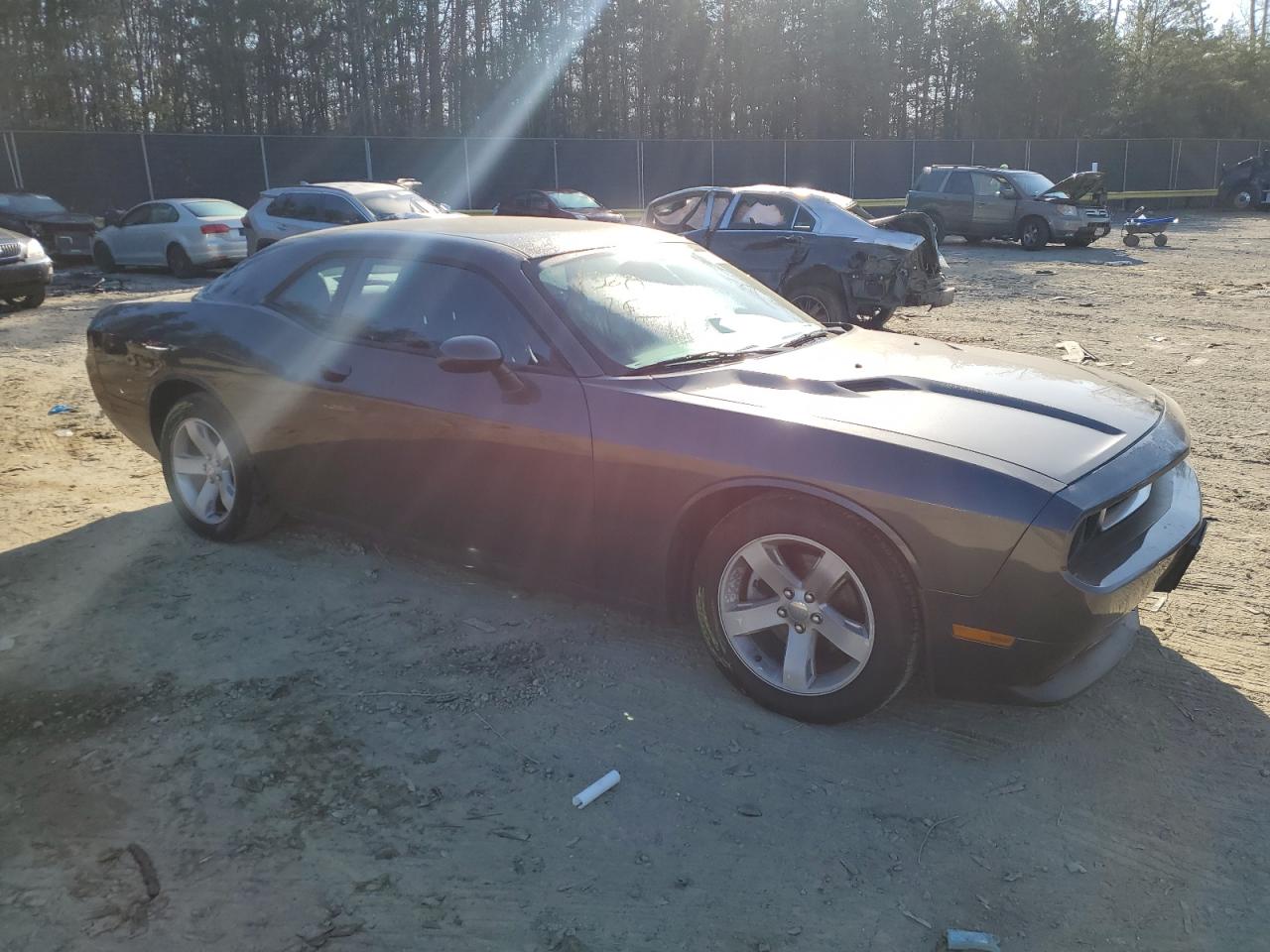 2C3CDYAG2EH233980 2014 Dodge Challenger Sxt