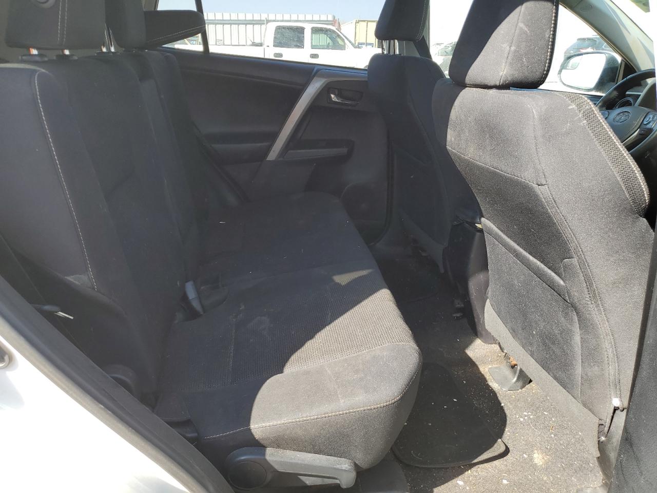2T3RFREV0JW813477 TOYOTA RAV4 2018