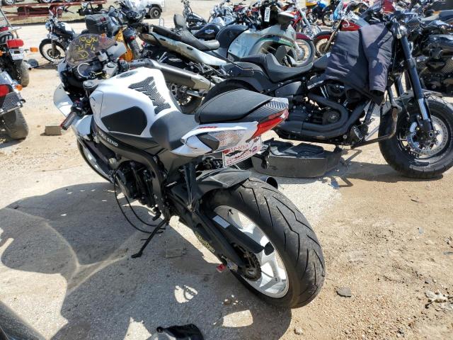 2020 SUZUKI GSXR600 JS1GN7FA8L7100331