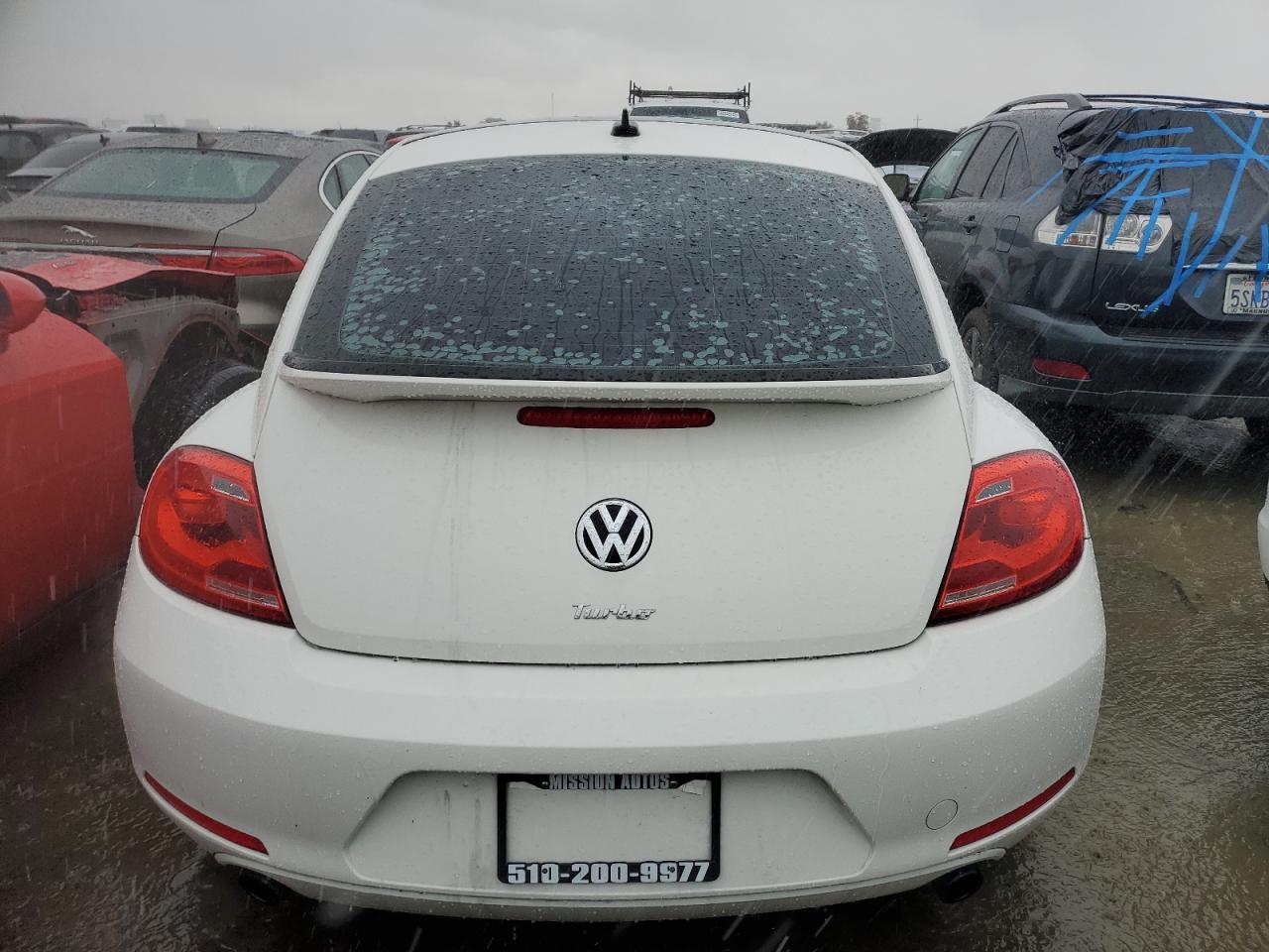 2013 Volkswagen Beetle Turbo VIN: 3VWVA7AT2DM607568 Lot: 46621093