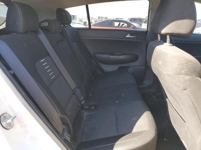 KNDPMCAC1J7380195 KIA Sportage Lx