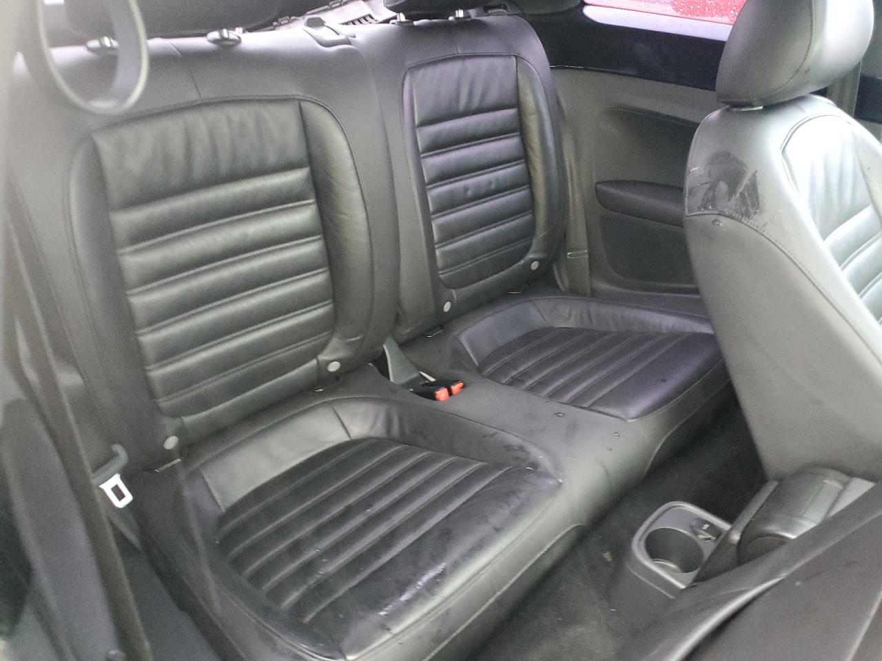 2013 Volkswagen Beetle Turbo VIN: 3VWVA7AT2DM607568 Lot: 46621093