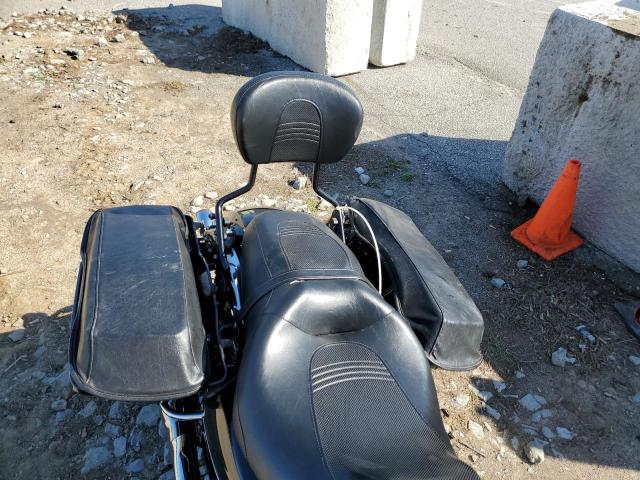 2010 HARLEY-DAVIDSON FLH 1HD1KB414AB626734