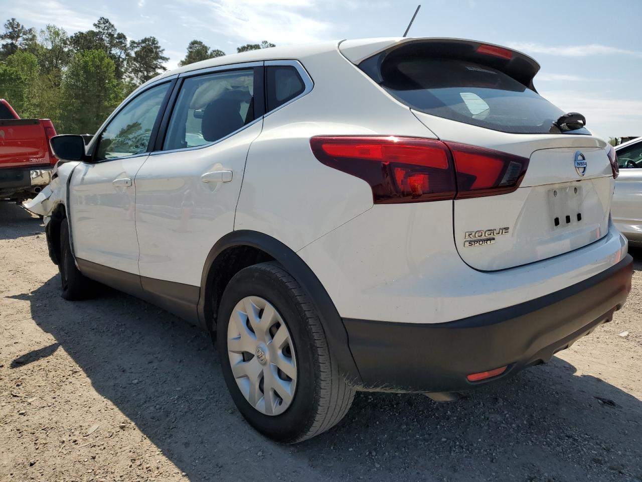2019 Nissan Rogue - Image 2