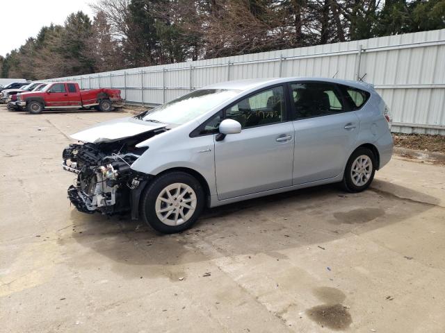 Salvage cars for sale from Copart Eldridge, IA: 2013 Toyota Prius V